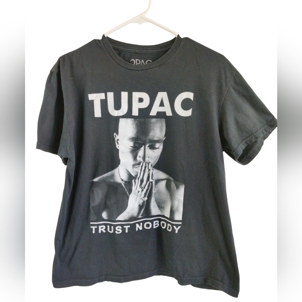 Tupak Shakur T Shirt Sz LG Black Trust Nobody T Shirt. (Bin-A)